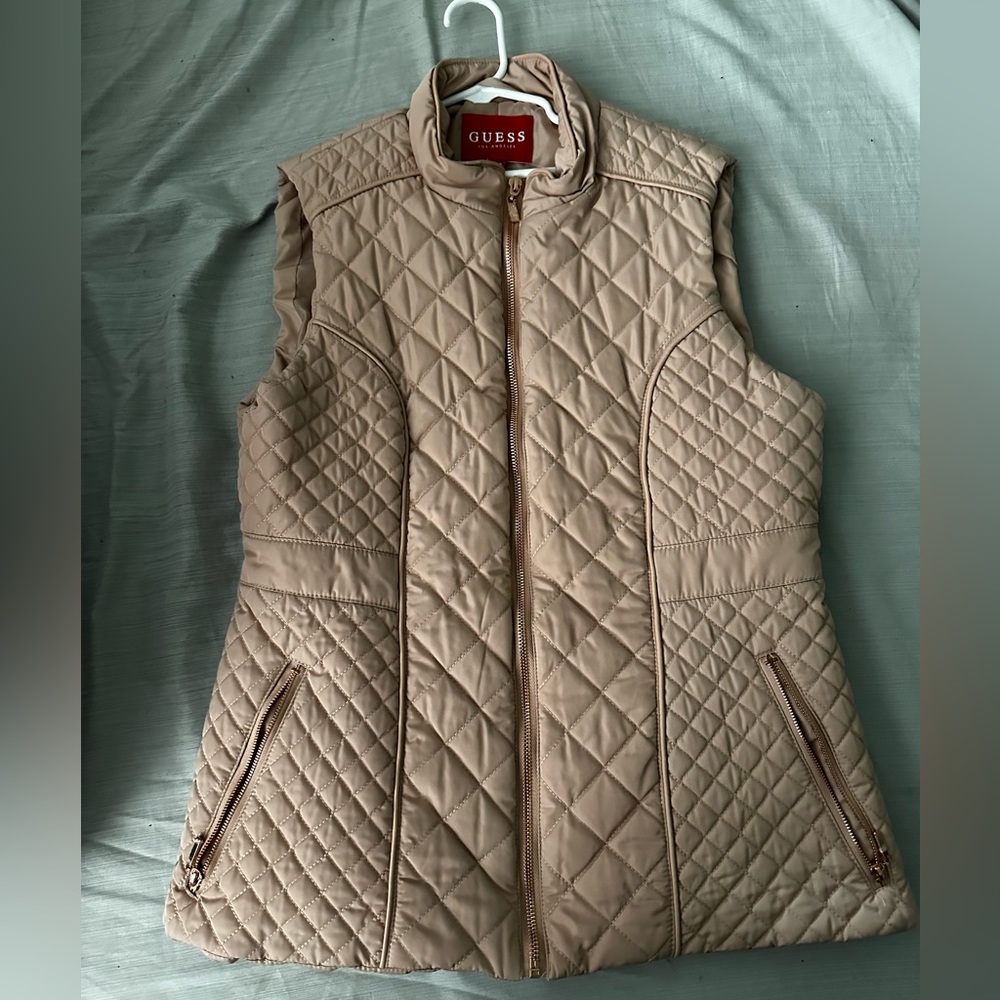 GUESS vest.